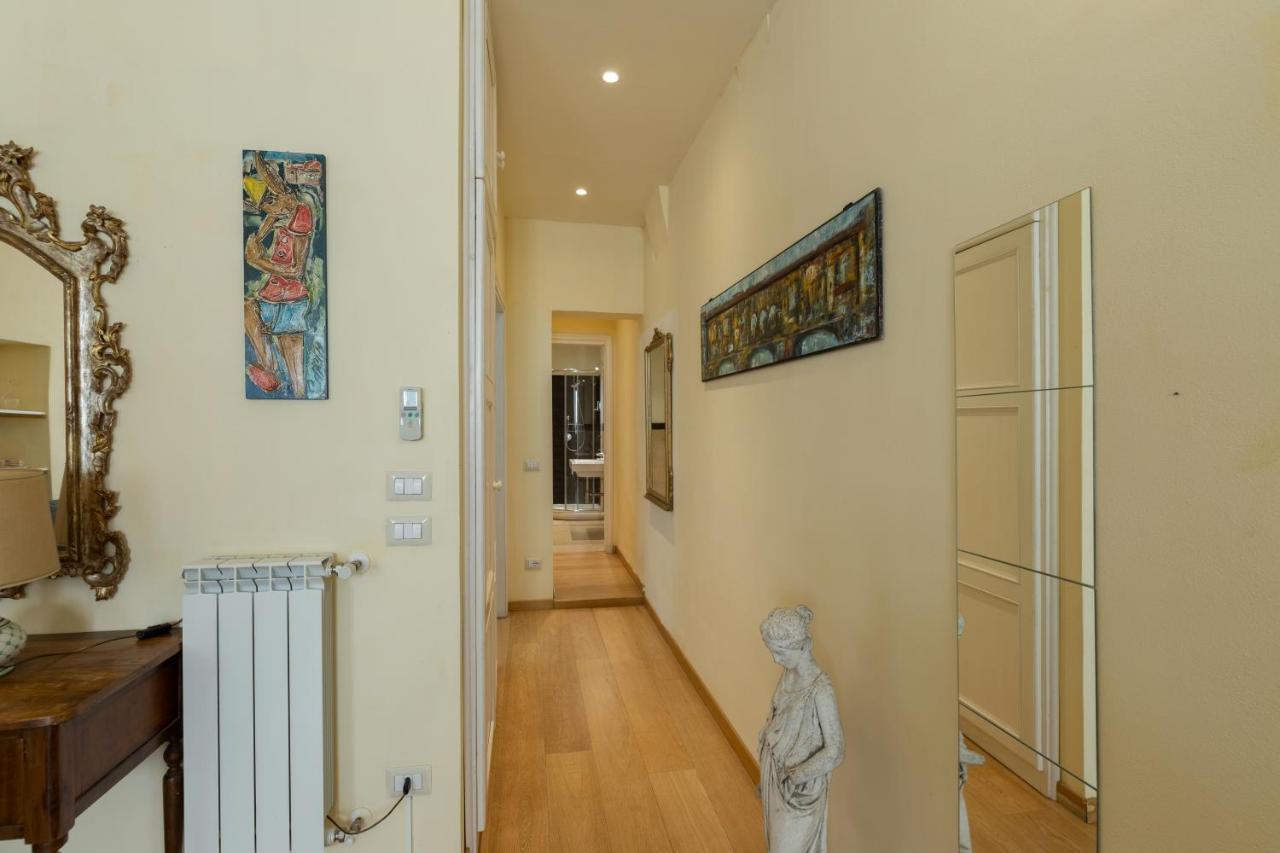 Pinocchio' S House In The Center Of Florence Luaran gambar