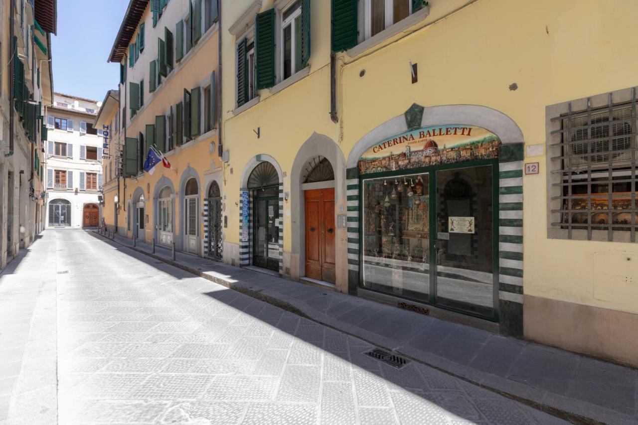 Pinocchio' S House In The Center Of Florence Luaran gambar